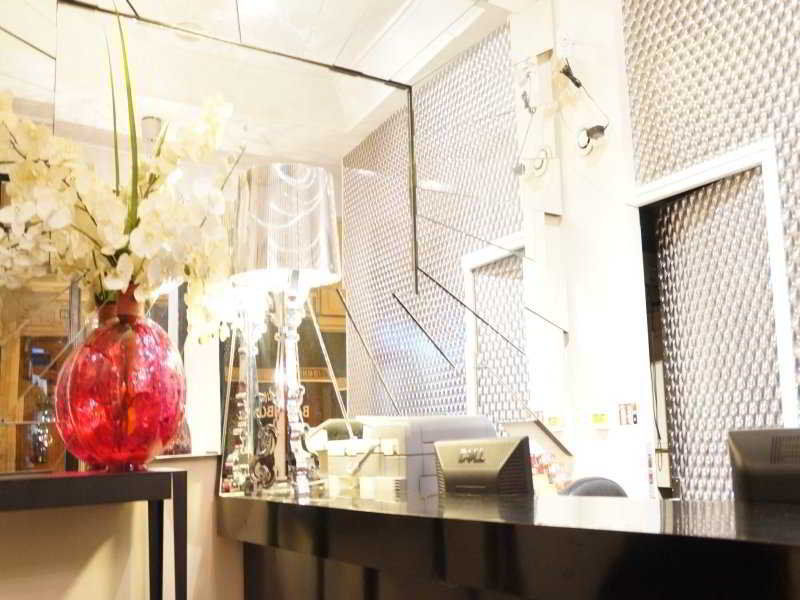 Hotel Petit Lafayette Париж Екстериор снимка